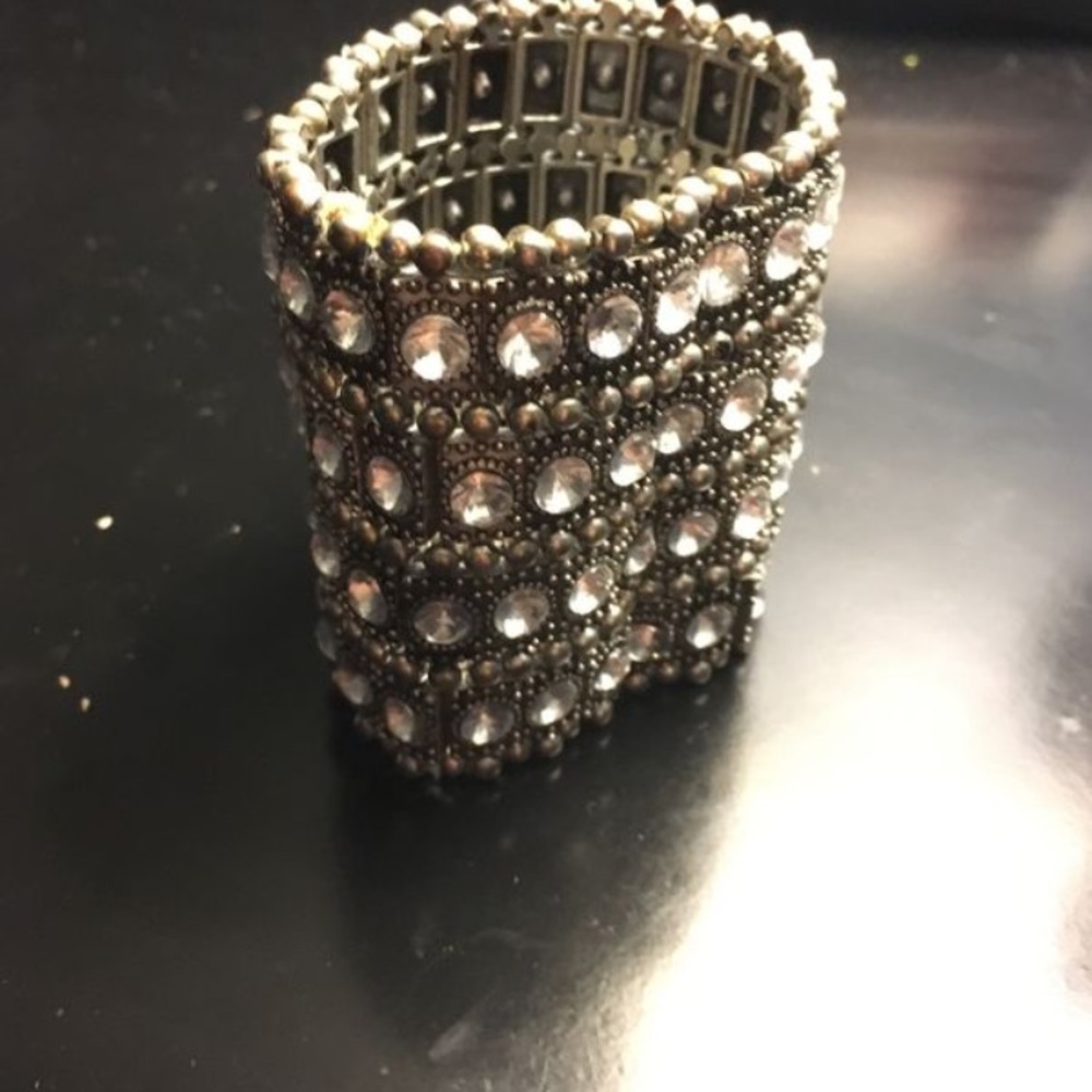 Cuff bracelet - Picture 2 of 2